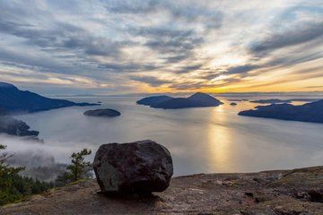 Tunnel Bluffs Tour & Transport by Sea To Peak Tours