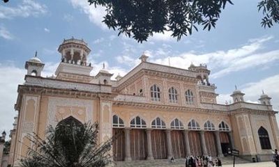 Hyderabad Half-Day Sightseeing Tour with Hotel Pickup