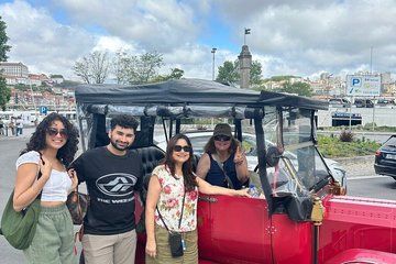 Private Tour in Classic Car in Porto 3 Hours