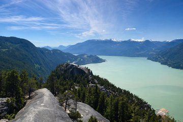 Stawamus Chief Tour & Transport by Sea To Peak Tours