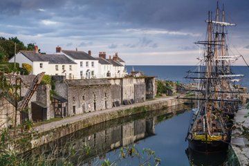 Private Shore Tour: Peel Vikings & the Scenic West Coast