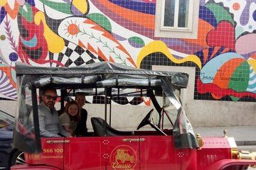 Private Tour of Classic Tuk Tuk in Port 4 Hours
