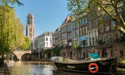 Utrecht Open Boat Canal Tour with Live Guide