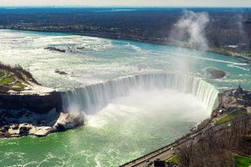 Niagara Falls Thunder Through The Strait