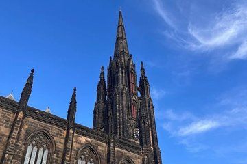 Lost Fuji Photo Trail and History Tour in Edinburgh