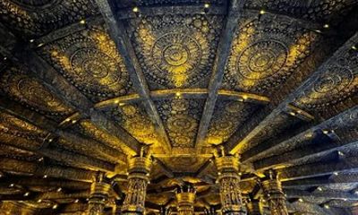 Explore Vientiane with Lao Art Museum Tour