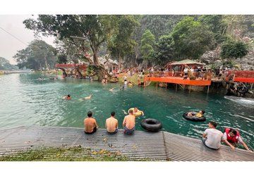 Vang Vieng Shared Tour with Kayak and Zipline