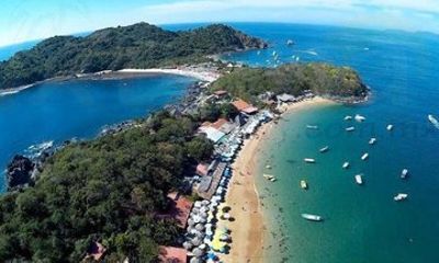 Half-Day Snorkeling Tour at Ixtapa Zihuatanejo with Lunch