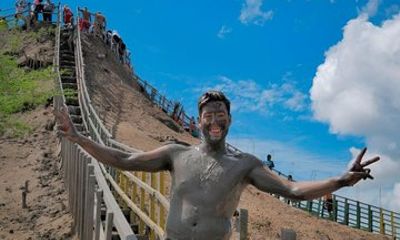 El Totumo Mud Volcano Natural Spa Experience with Lunch
