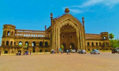 Best of Lucknow in One Day Imambaras Residency Nawabi Food