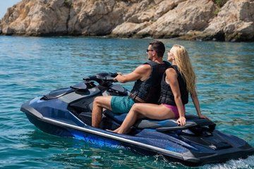 Barcelona : Jet Ski 170 CV, Music and VIP Drinks
