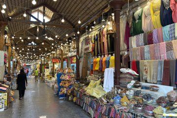Old Dubai Walking Tour Abra Spice Gold Souks and Local Snacks