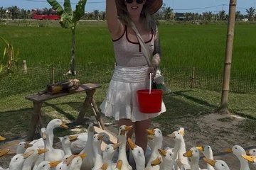 Duck Stop Eco Farm Feed Ducks and Learn Farm Life