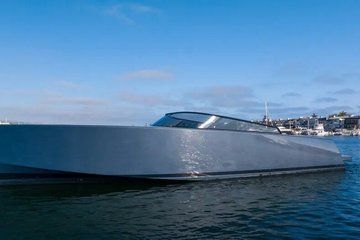 Newport Private Yacht Rental for Coastal Adventures