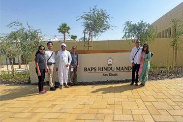 Abu Dhabi Full Day City Tour with BAPS Hindu Temple