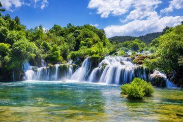 Private Tour: Krka Waterfalls & Charming Skradin