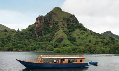 Komodo Island Boat Tour Luxury Open Deck Experience