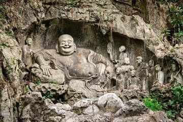 Hangzhou Private Tour with Hand Cranked Boat and Lingyin Temple