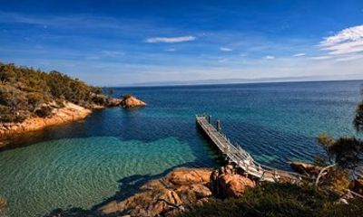 Wineglass Bay and Freycinet National Park Day Tour in Hobart