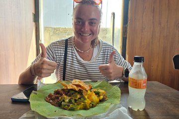 Private Luxury Colombo Car Tour Food and Sightseeing Experience