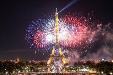 Paris Bastille Day Dinner Cruise and Exclusive Show