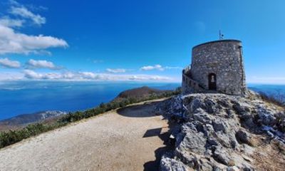 Učka Mountain Guided Hike to Vojak Summit with a Local Expert