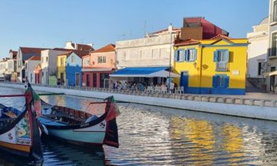 Aveiro Walk, Moliceiro Boat and Tile Painting