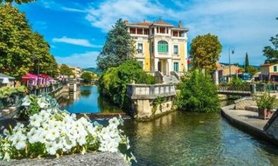 Provence Private Tour with Antiques Canals and Waterwheels