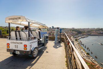 Private Eco Tuk Tuk Porto City Tour with a Local Guide