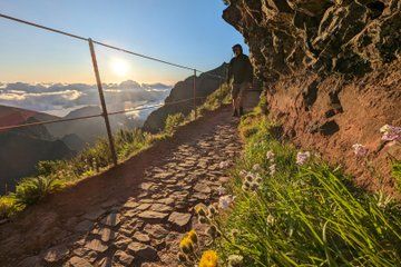 PR1 Arieiro Ruivo with Shuttle and Trail Access fees