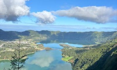 Sao Miguel Tour with Sete Cidades and Lagoa do Fogo