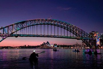 Vivid Sydney Night Kayaking tour Opera House and Harbour Bridge