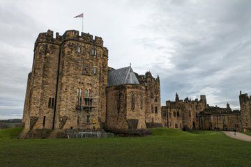 Kings of the North: Warfare and Lordship at Alnwick and Warkworth