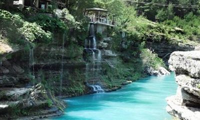 Albania 3 Day Highlights Tour from Tirana with Rafting
