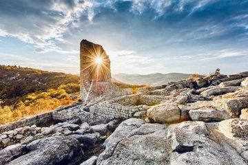 From Plovdiv: Perperikon, Villa Armira, and Rock Mushrooms Tour