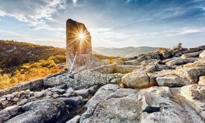 From Plovdiv: Perperikon, Villa Armira, and Rock Mushrooms Tour
