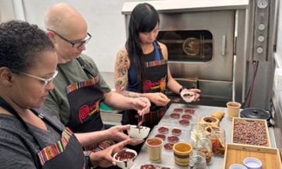 Bean to Bar Chocolate Workshop and Craft Beer Tasting in Cusco