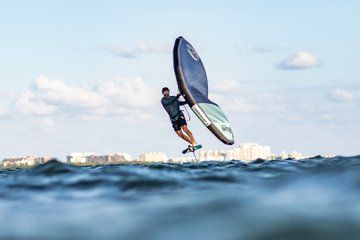 Wingfoiling Lessons at Crandon Park