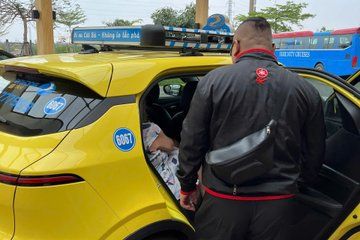 Private Car Transport in Cat Ba Island