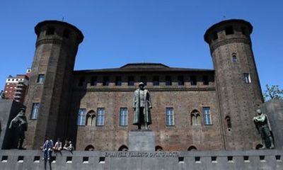Torino: Tour guidato Palazzo Madama + Caffè storico