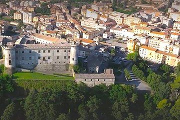 From Rome Ancient Castle Tour of Bracciano Orsini with Lunch