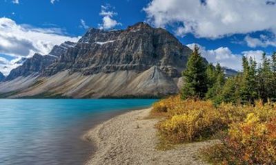Icefields Parkway & Columbia Icefield Adventure Small Group Tour
