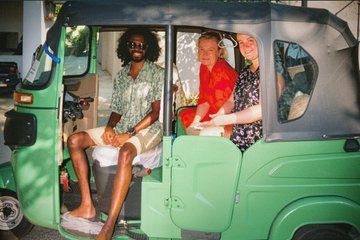 Private Full-Day Tuk-Tuk Tour to Galle Village, City and Beaches