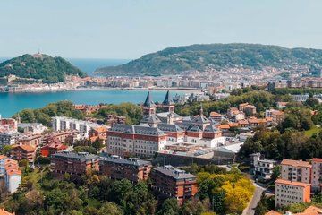 Customizable Private Sightseeing Tour in San Sebastián