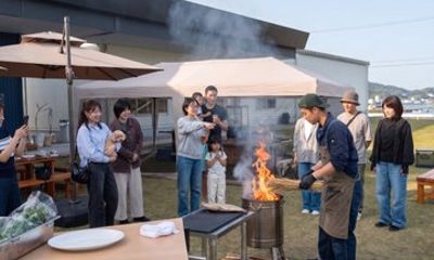 Steps from Cruise Port: Kochi Sushi Making & Japanese Fire BBQ
