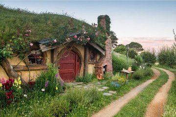 Hobbiton Movie Set Tour Especially for Auckland Cruise Guests