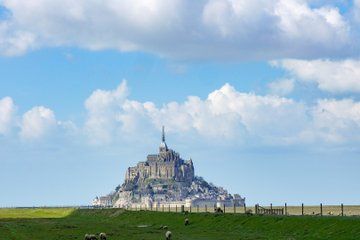 All Inclusive Normandy Legacy D Day and Mont Saint Michel Tour