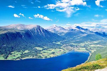 2-Day Private Tour from Oslo: Trollstigen & Geirangerfjord Cruise