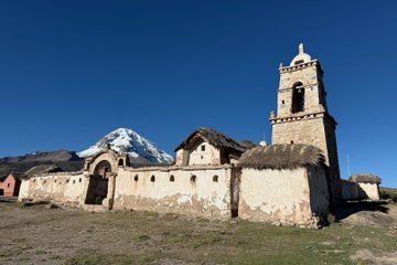 Sajama & Uyuni to Atacama | 6-Day Private Crossing