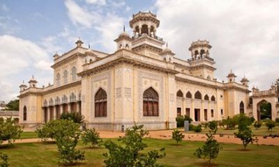 Hyderabad Private Full Day Sightseeing Tour by Car